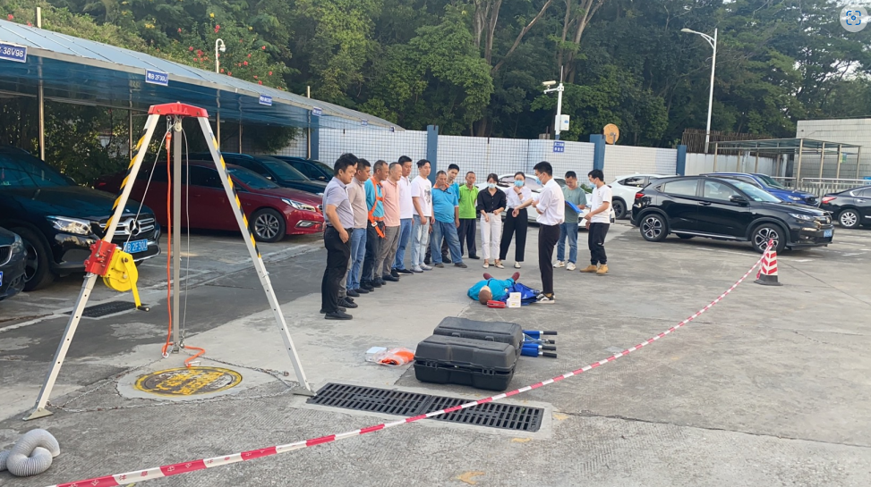 我司組織有限空間作業應急演練